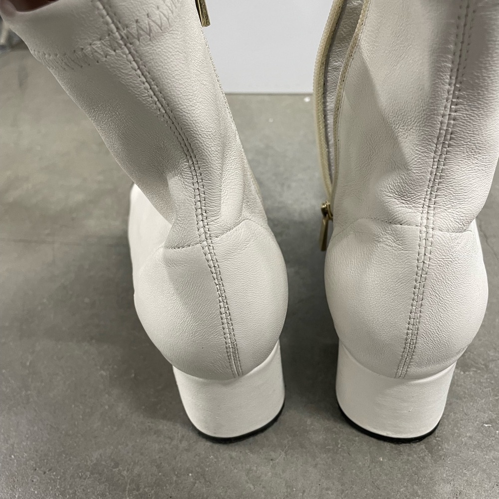 Chanel Lambskin Boots EU40 size US8.5 - Picture 3 of 5
